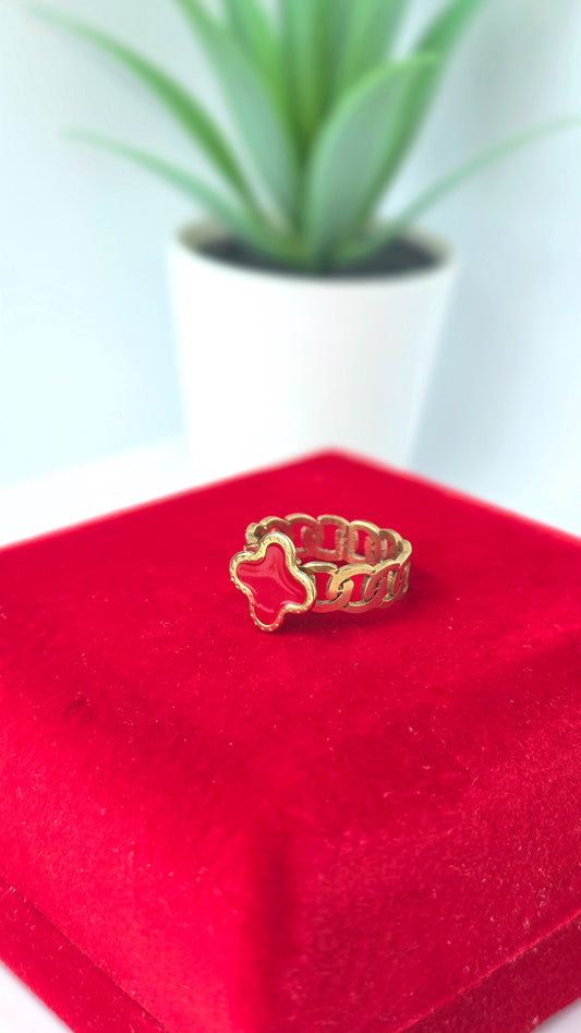 Elegant Clover & Chain Link Ring