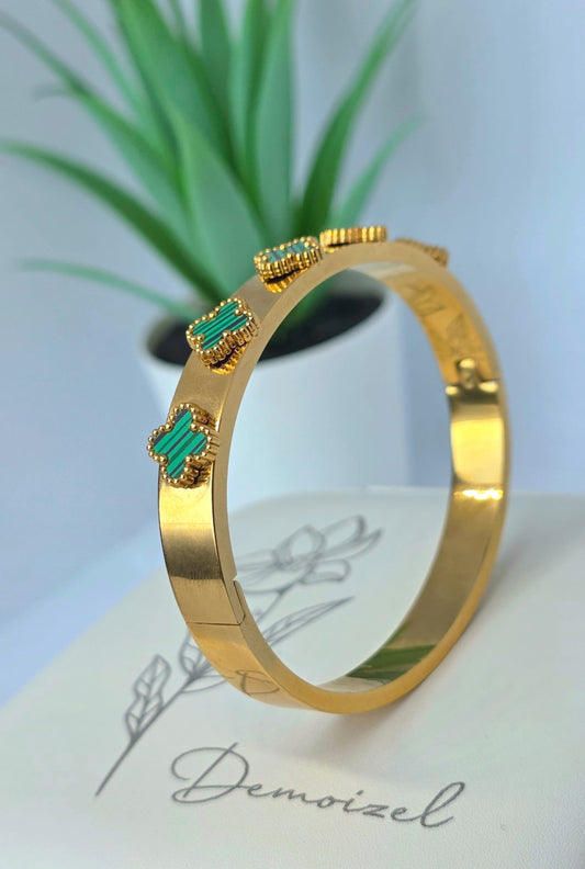 Gold Bracelet with Raised Clover Motifs