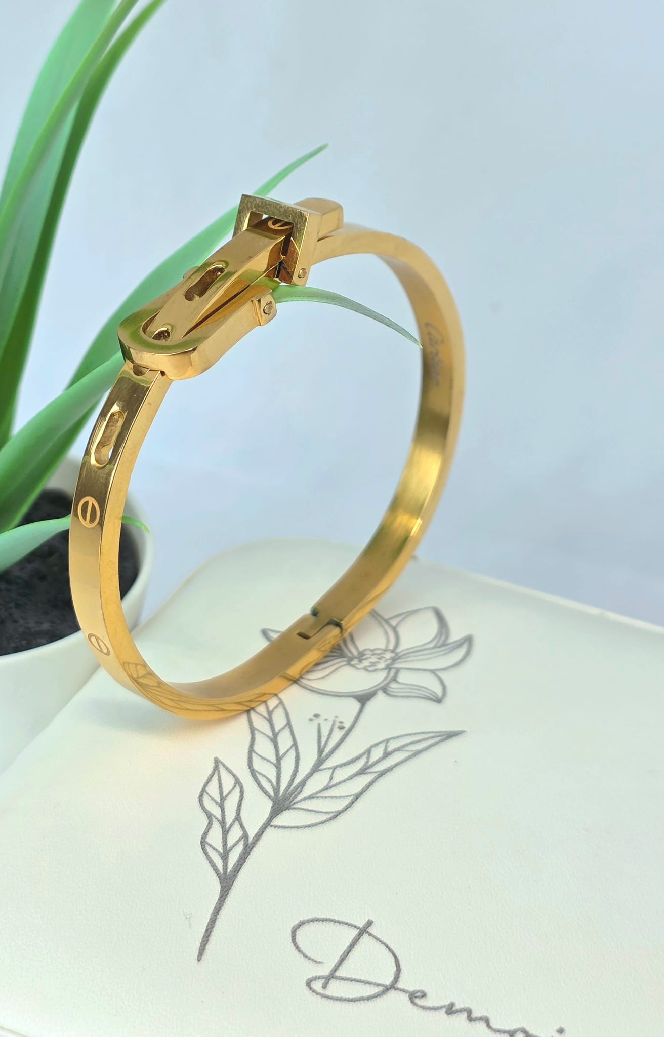 Gold Buckle Bracelet Elegant & Adjustable